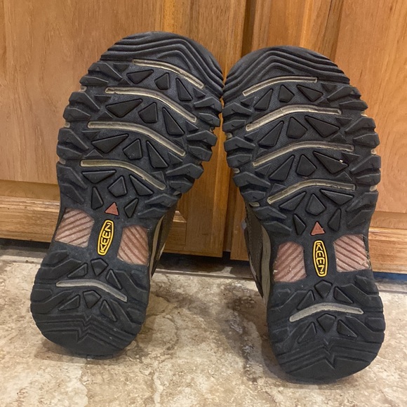 Keen Shoes Keen Hiking Shoe Poshmark